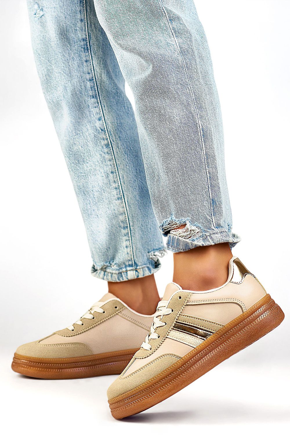  Chaussures de sport model 200440 PRIMO 