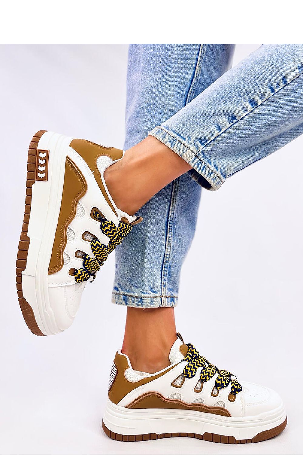  Chaussures de sport model 200620 Inello 