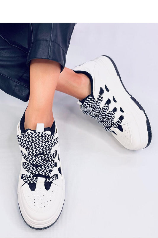  Chaussures de sport model 200621 Inello 