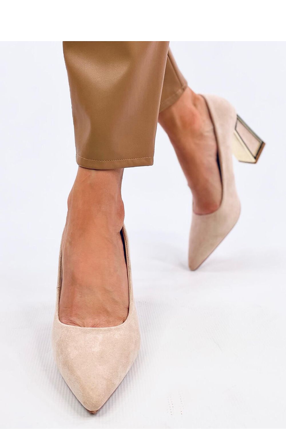  Escarpins talon large model 200659 Inello 