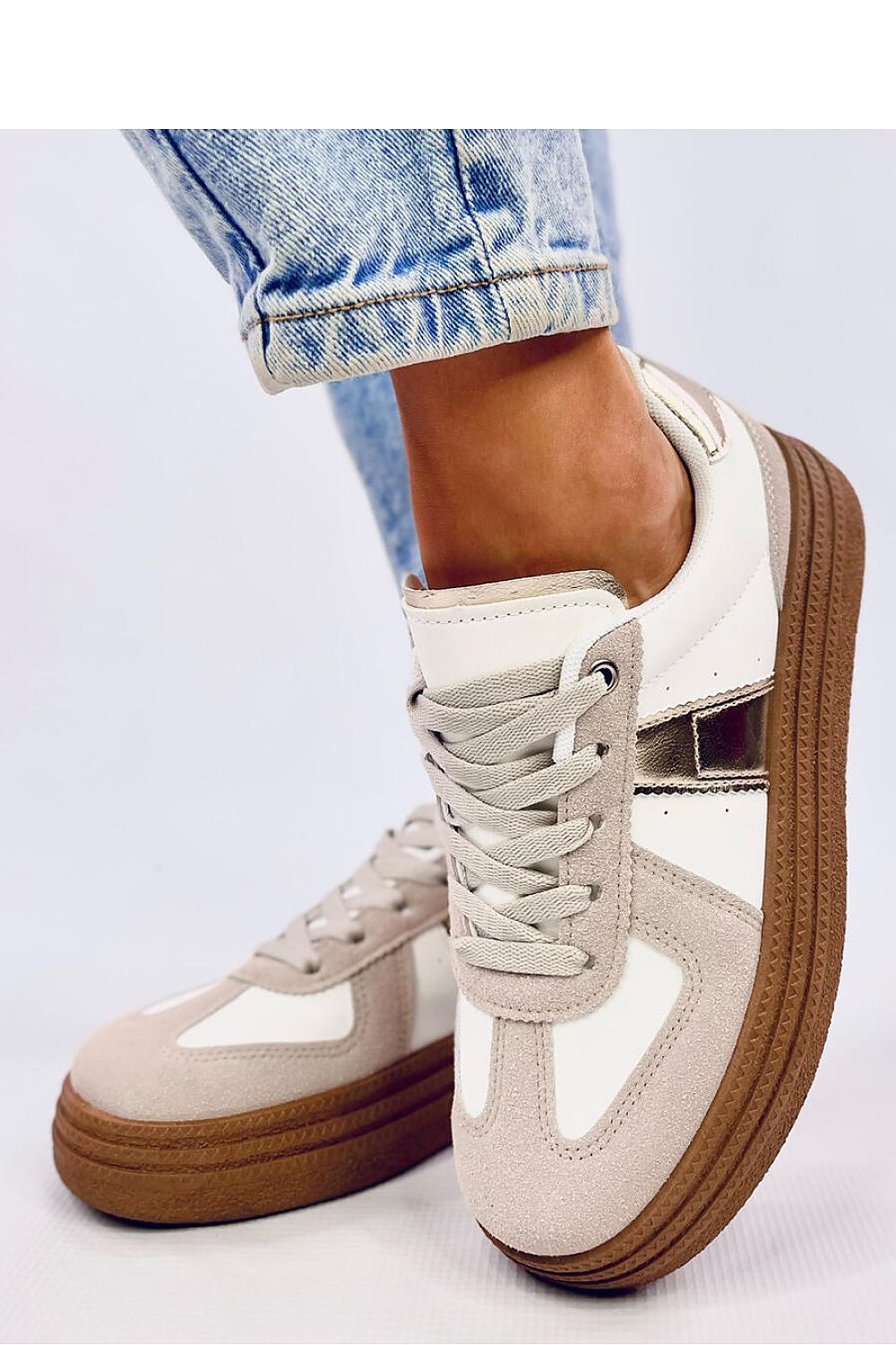  Chaussures de sport model 200670 Inello 