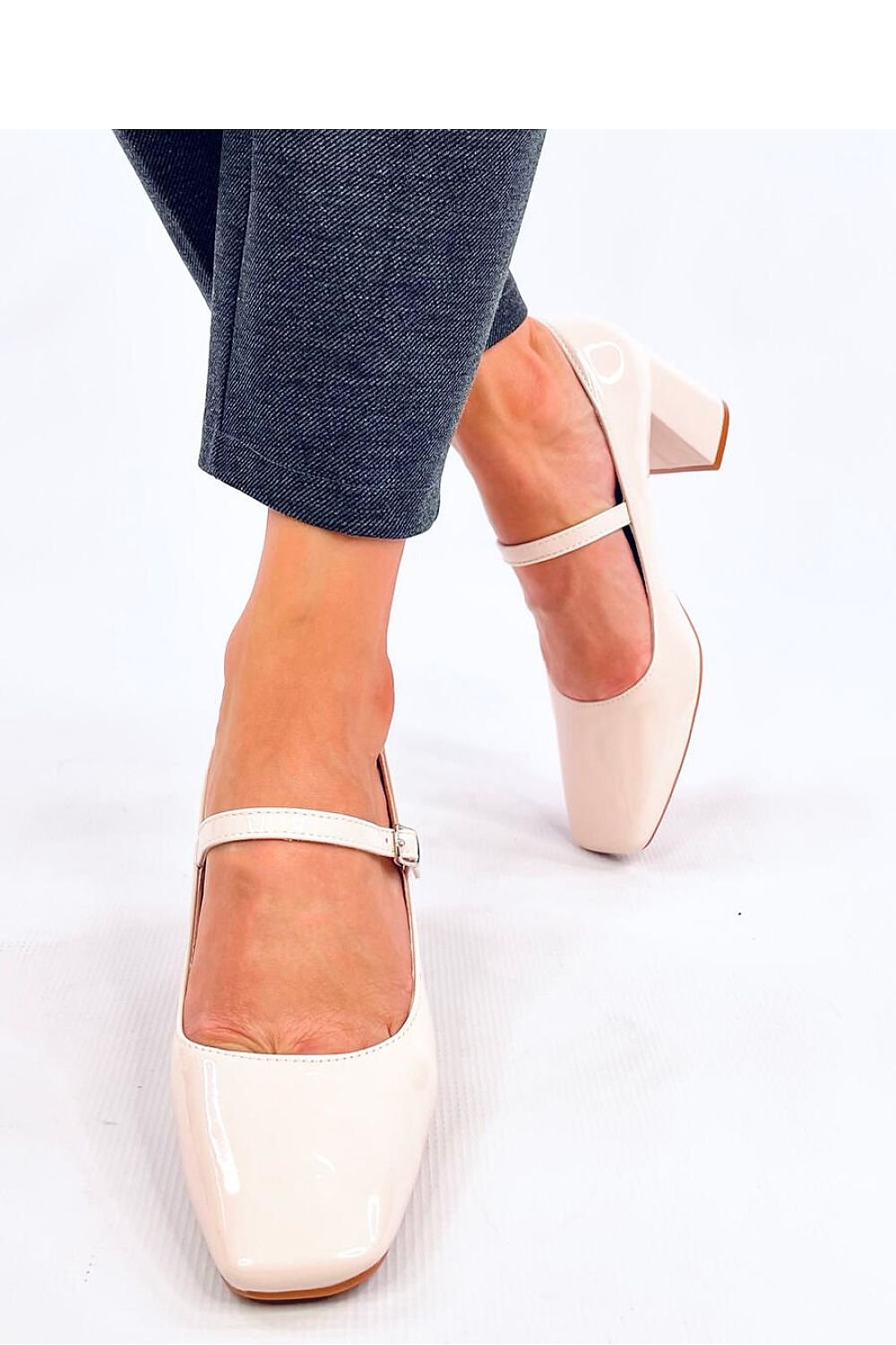  Escarpins talon large model 200679 Inello 