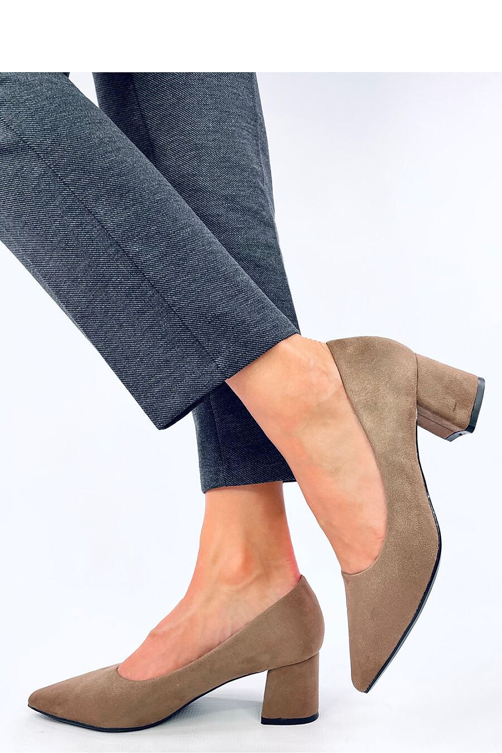  Escarpins talon large model 200683 Inello 