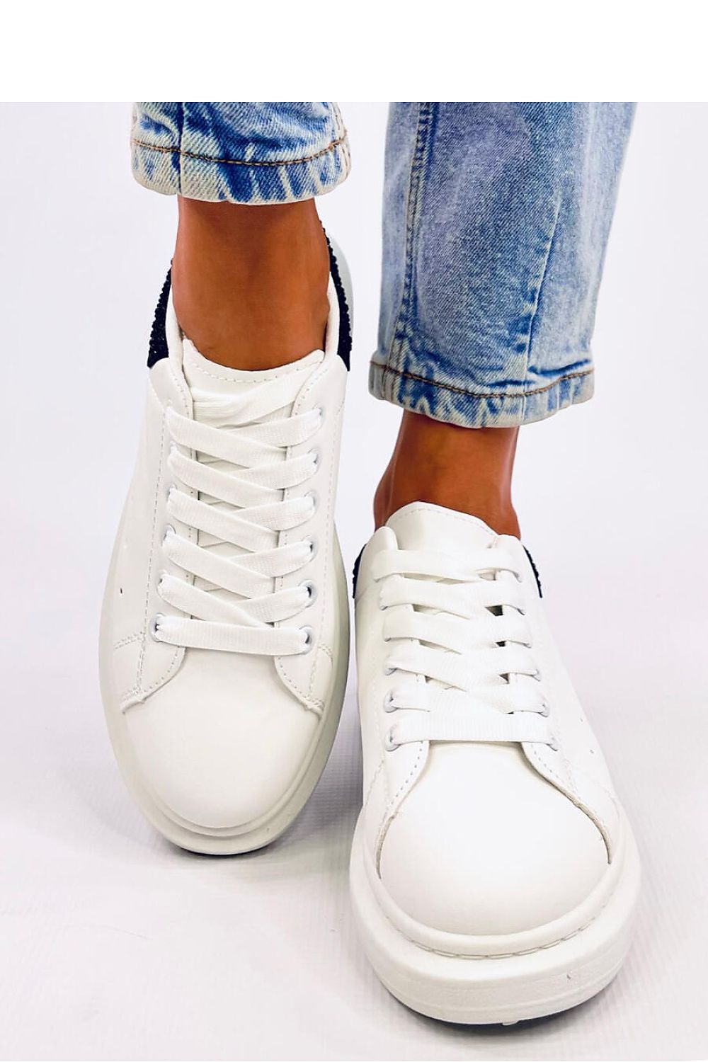  Chaussures de sport model 200699 Inello 