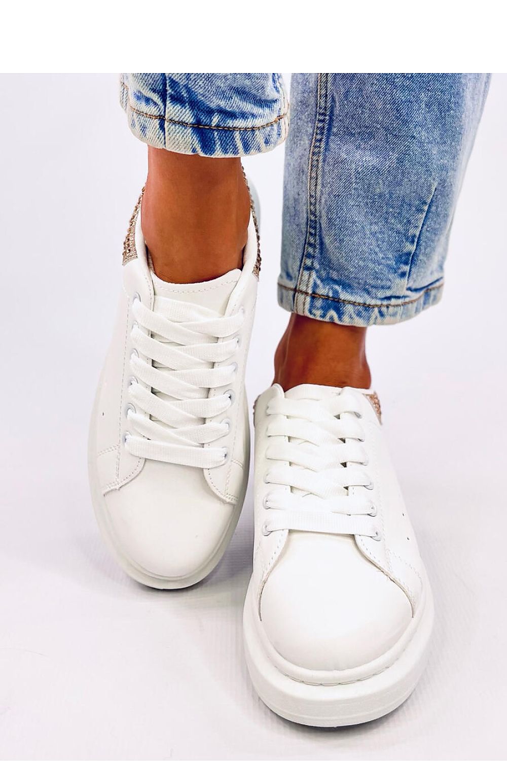  Chaussures de sport model 200700 Inello 