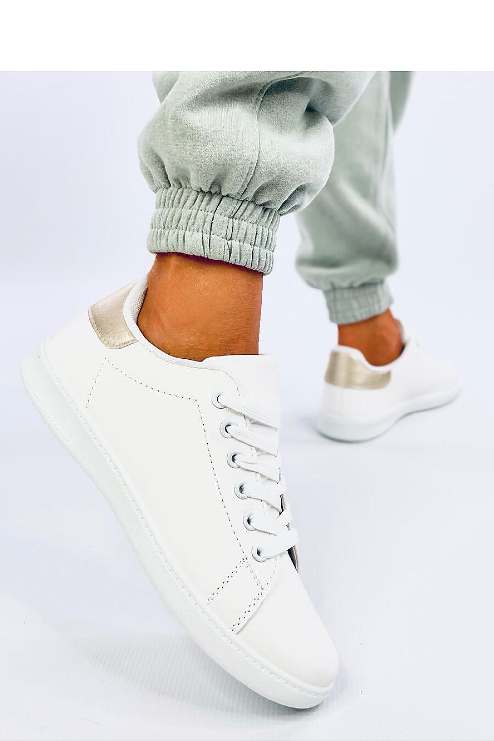  Baskets model 200723 Inello 