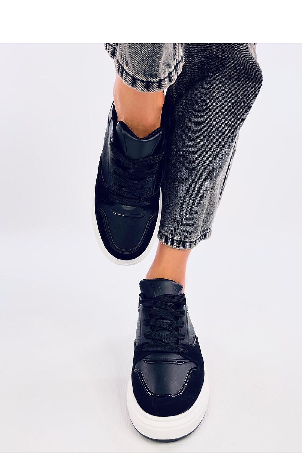  Chaussures de sport model 200747 Inello 