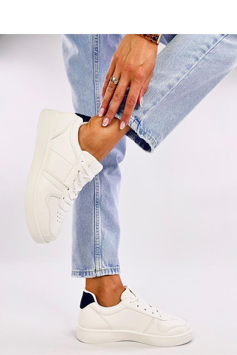  Chaussures de sport model 200769 Inello 