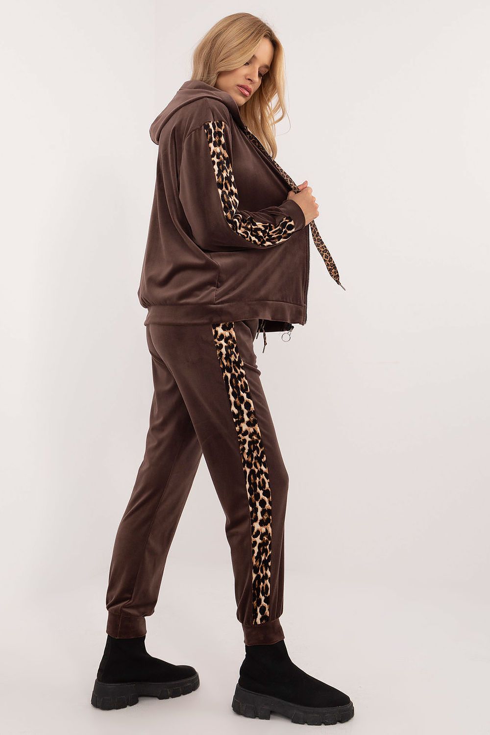  L`ensemble model 201592 Italy Moda 
