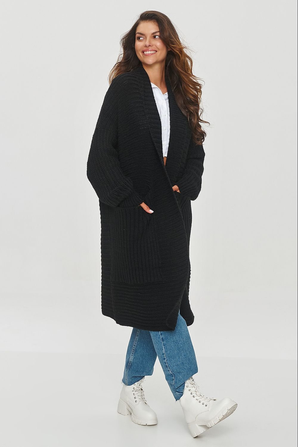 Cardigan model 201795 Makadamia