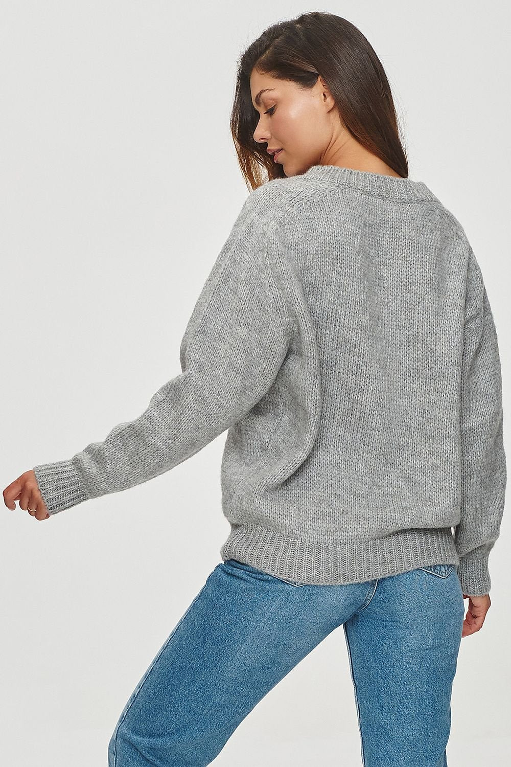 Sweater model 201802 Makadamia