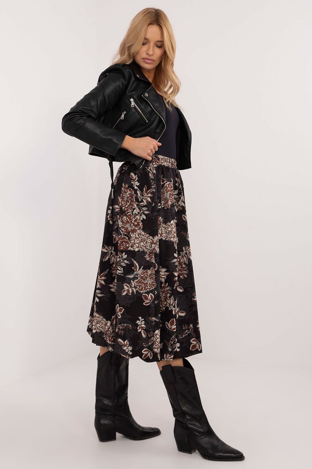  Jupe model 201850 Italy Moda 