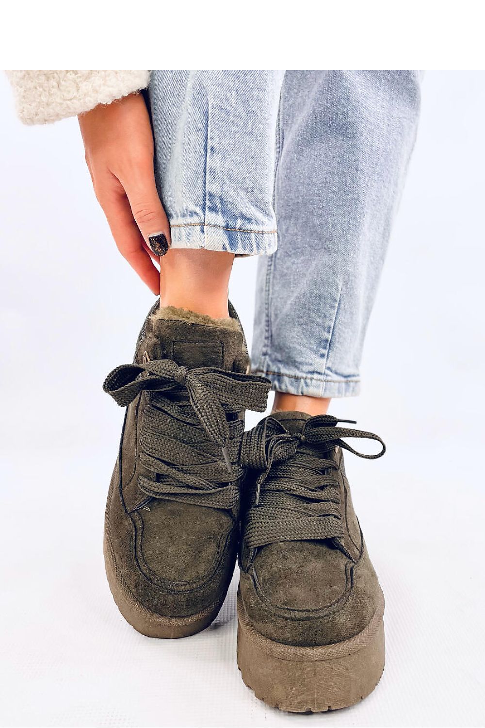  Chaussures de sport model 202150 Inello 