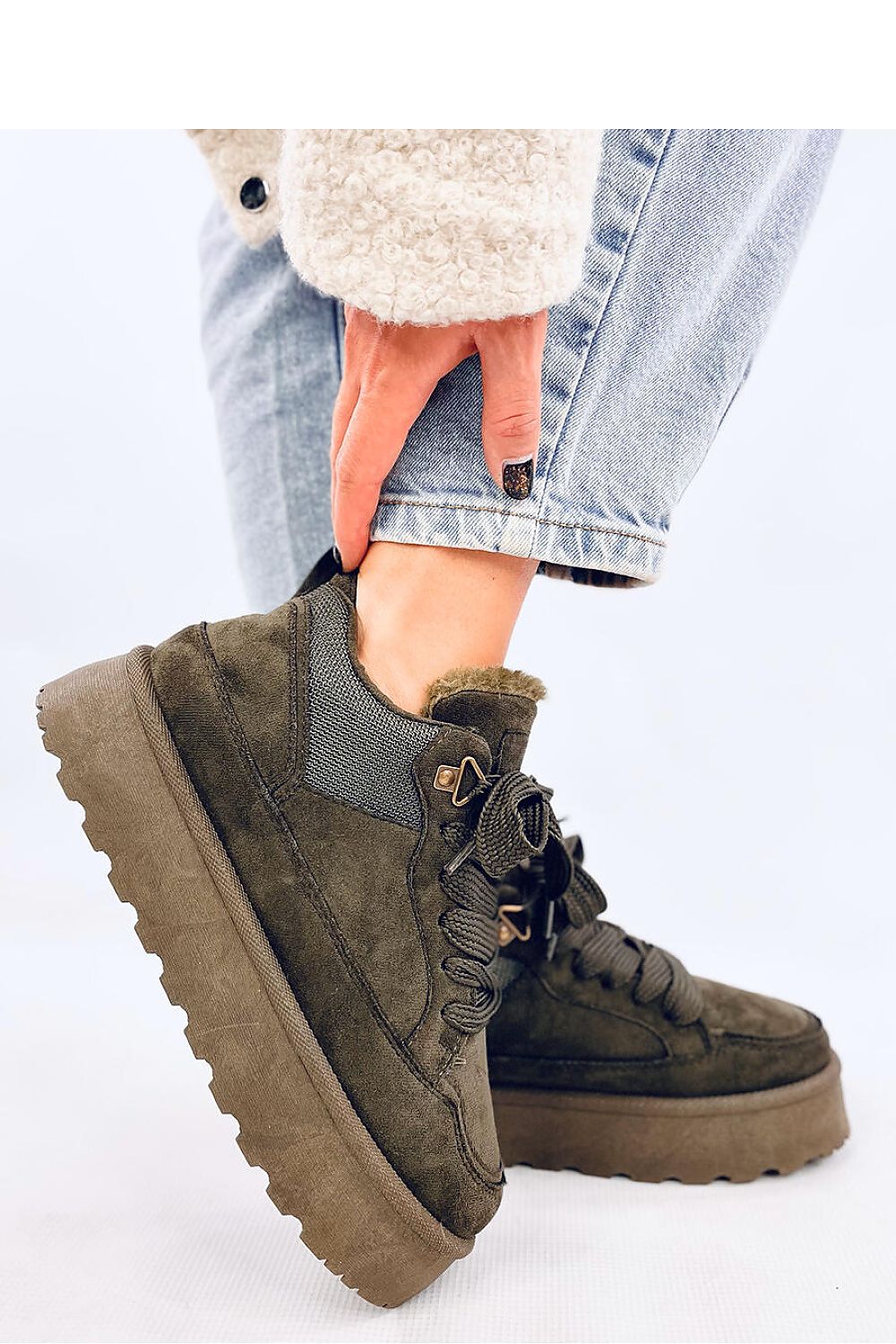  Chaussures de sport model 202150 Inello 