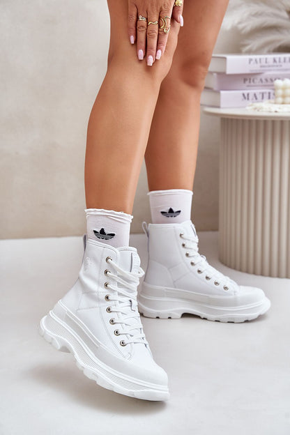  Baskets model 202228 Step in style 