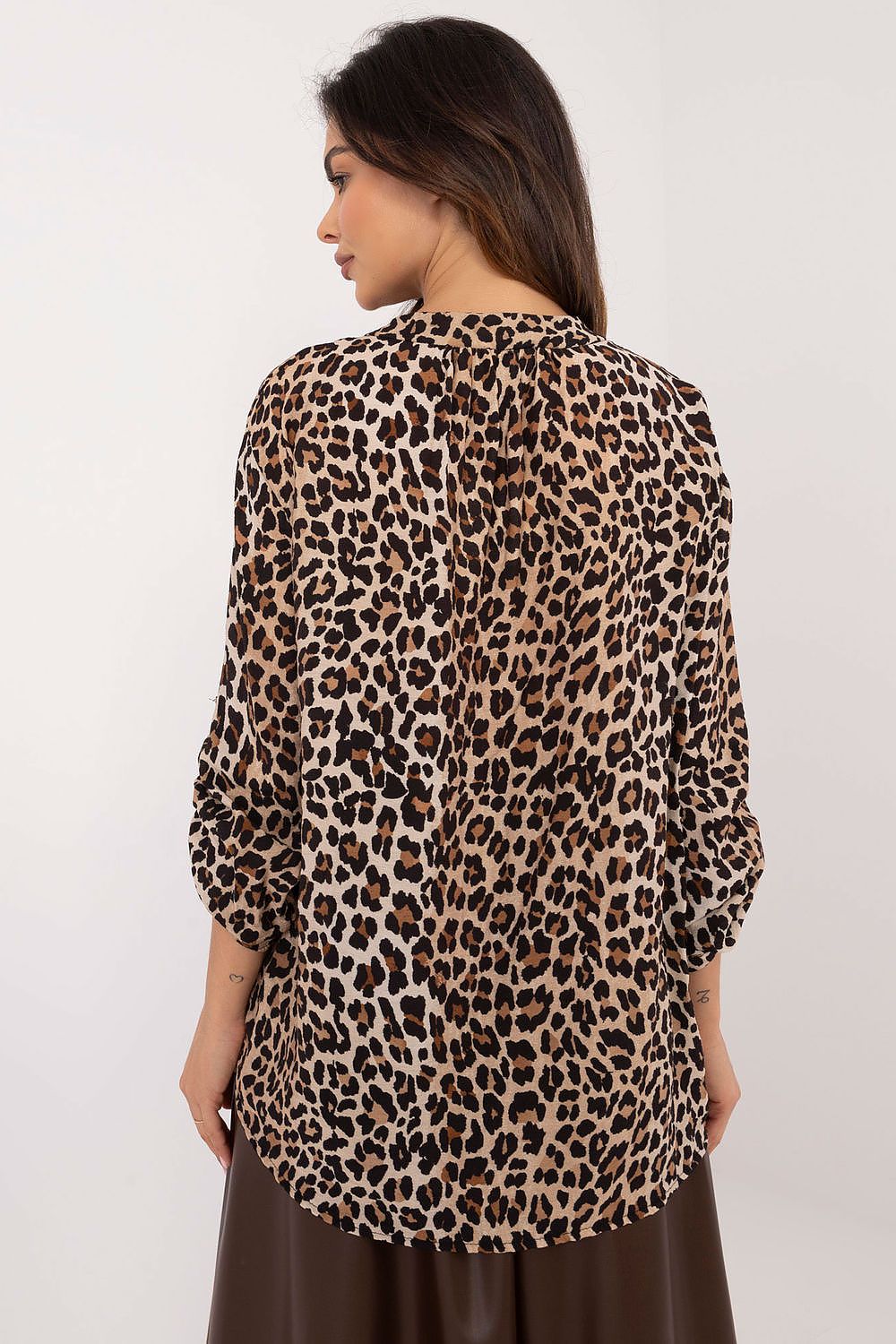 بلوزة موديل 202445 أوتش بيلا