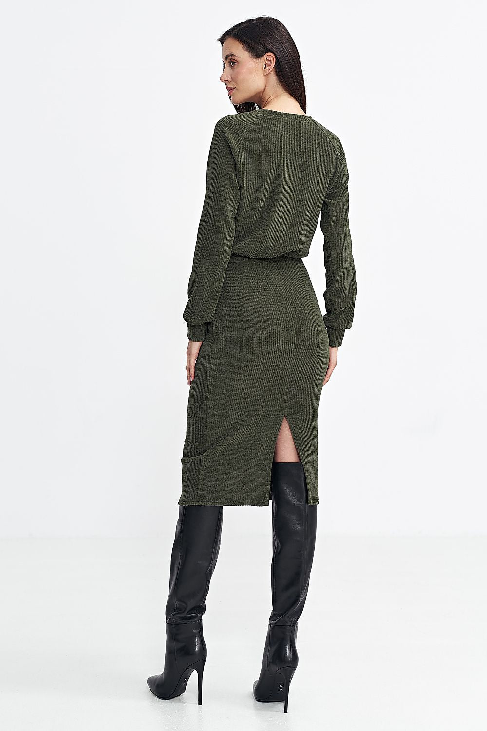 فستان نهاري موديل 202472 نايف