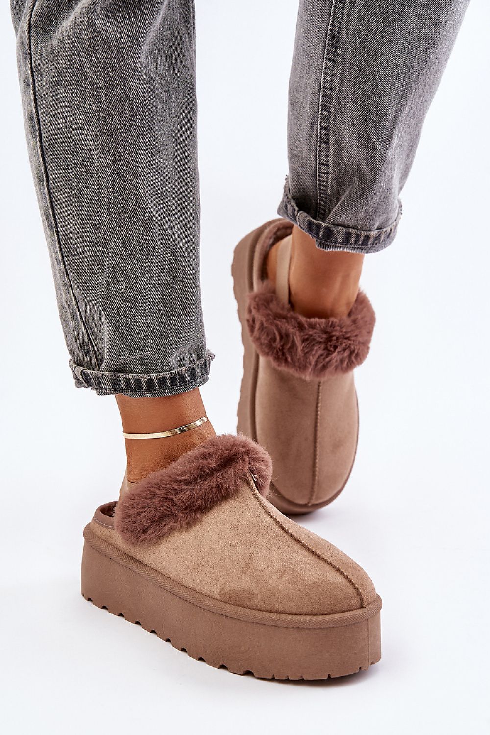  Pantoufles model 202665 Step in style 