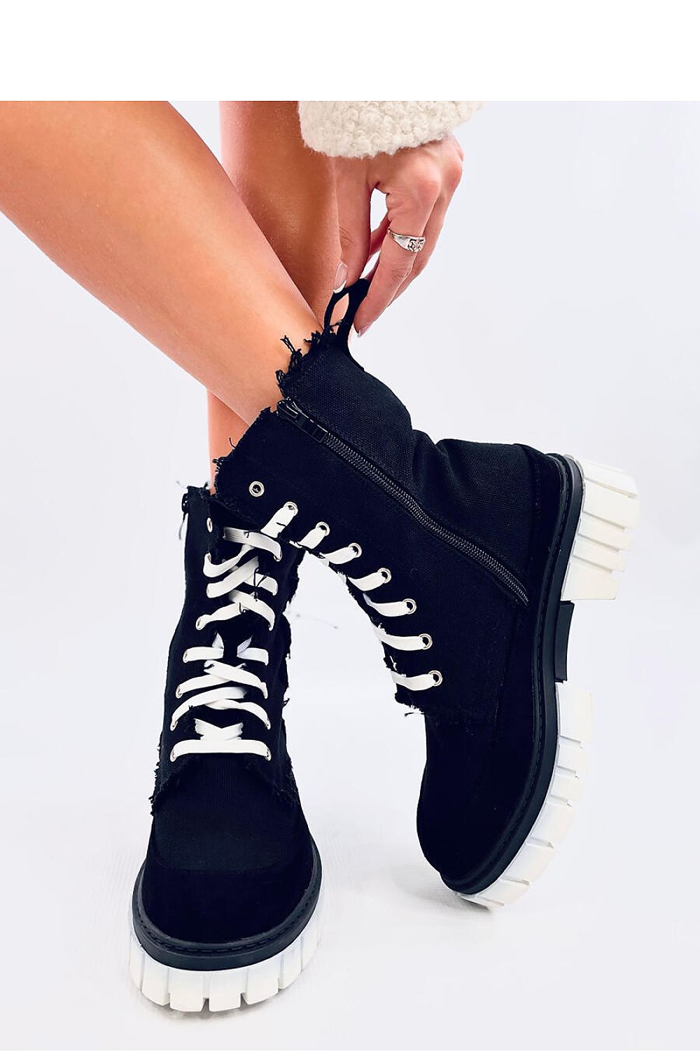  Bottes model 203030 Inello 