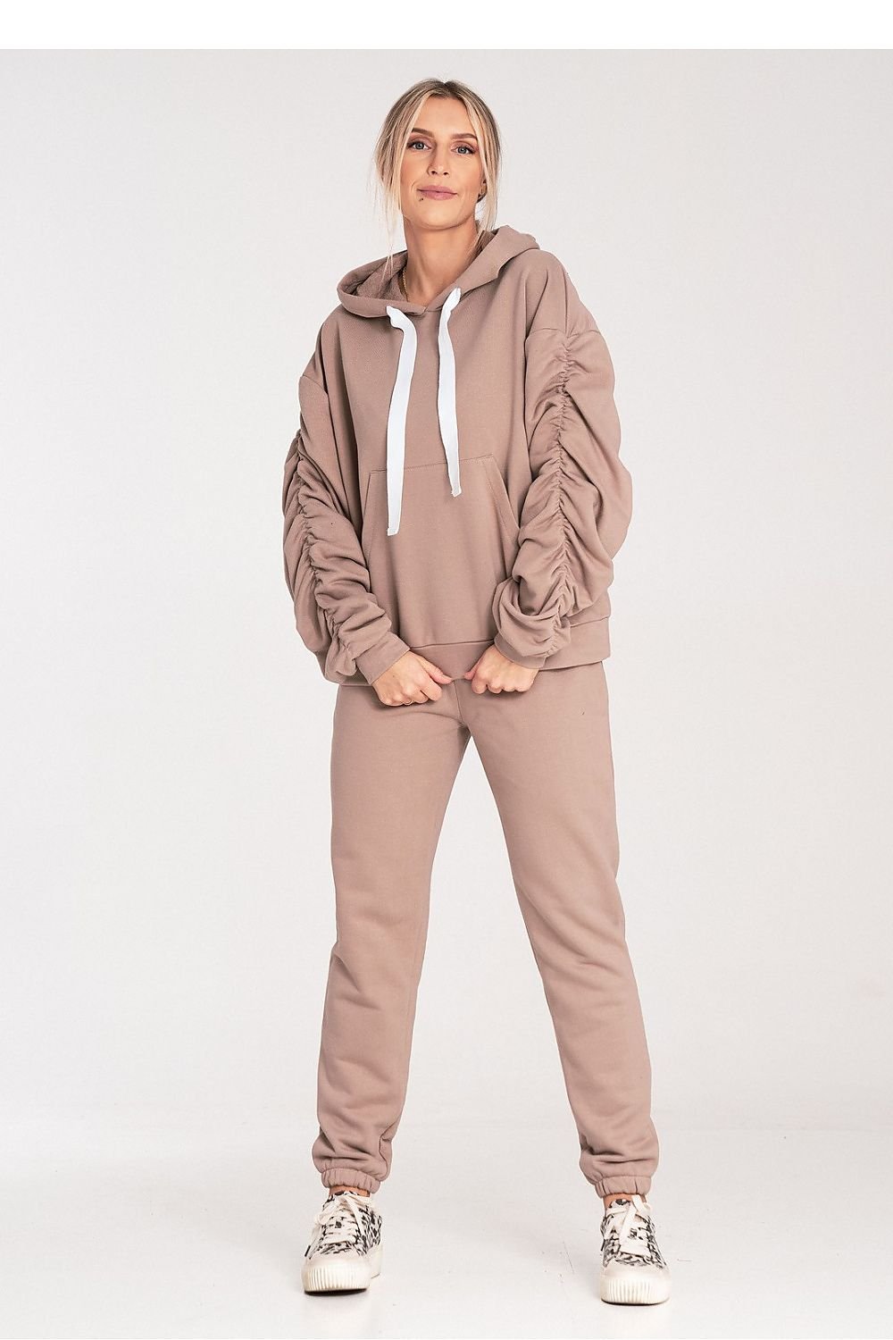  Pantalon survêtement model 203127 Figl 