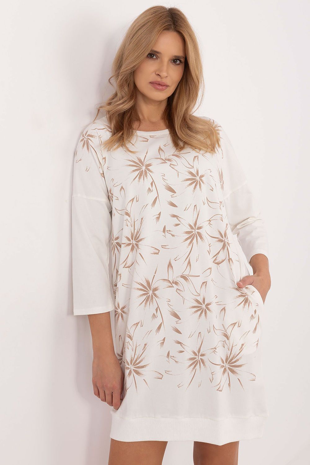  Robe de jour model 203472 Relevance 