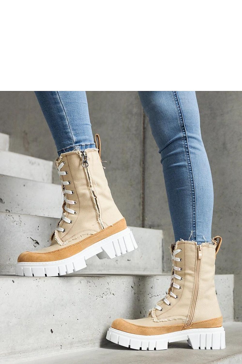  Bottes model 204831 Solea 