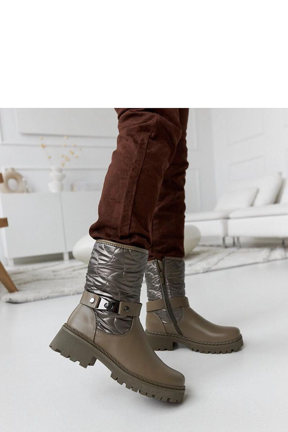  Bottes model 205051 Solea 