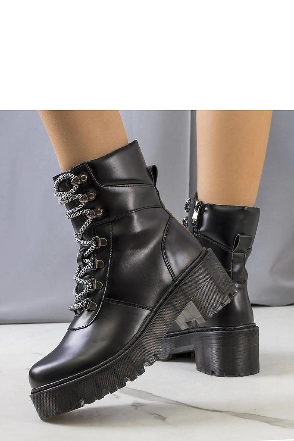  Bottes model 205146 Solea 