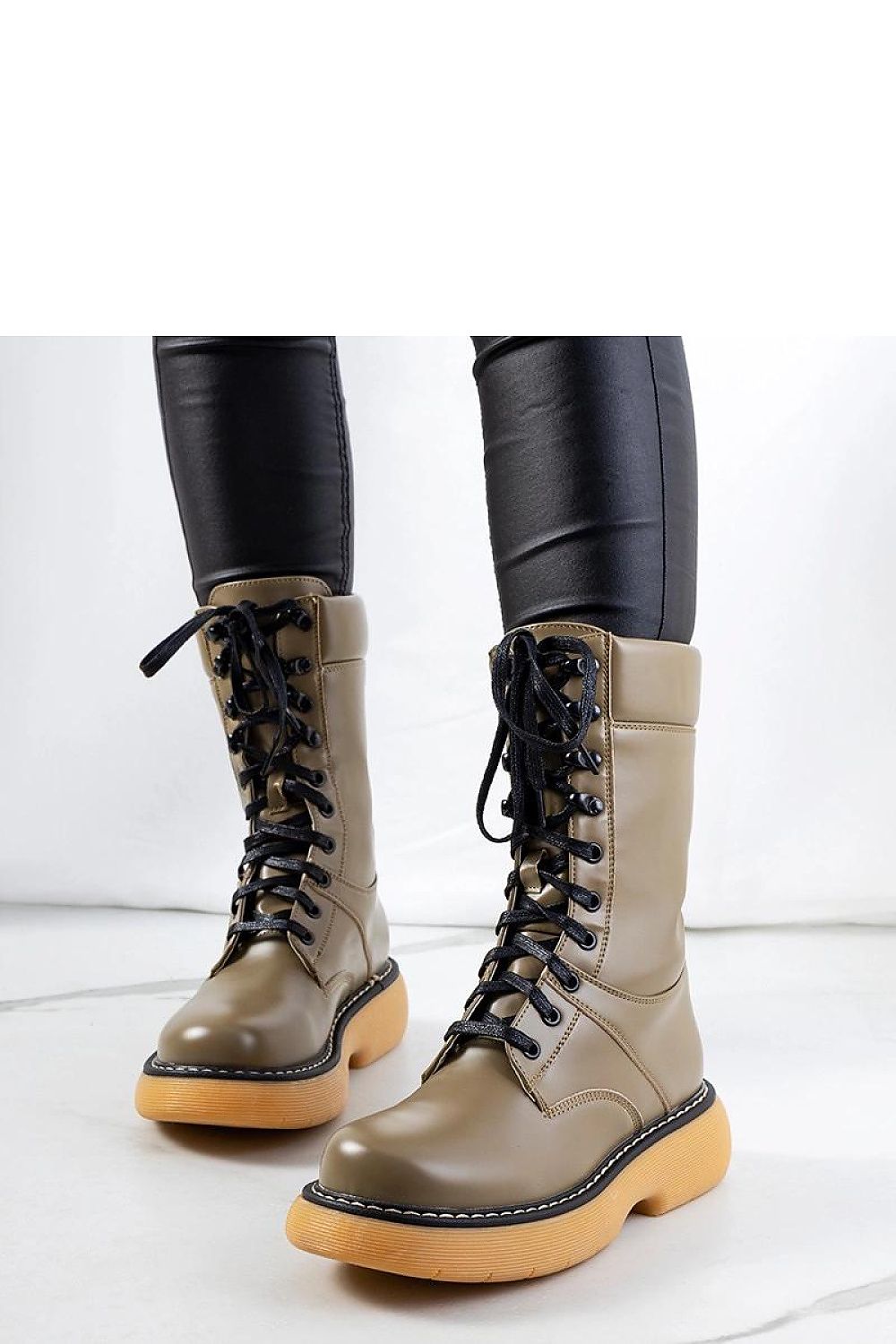  Bottes model 205159 Solea 