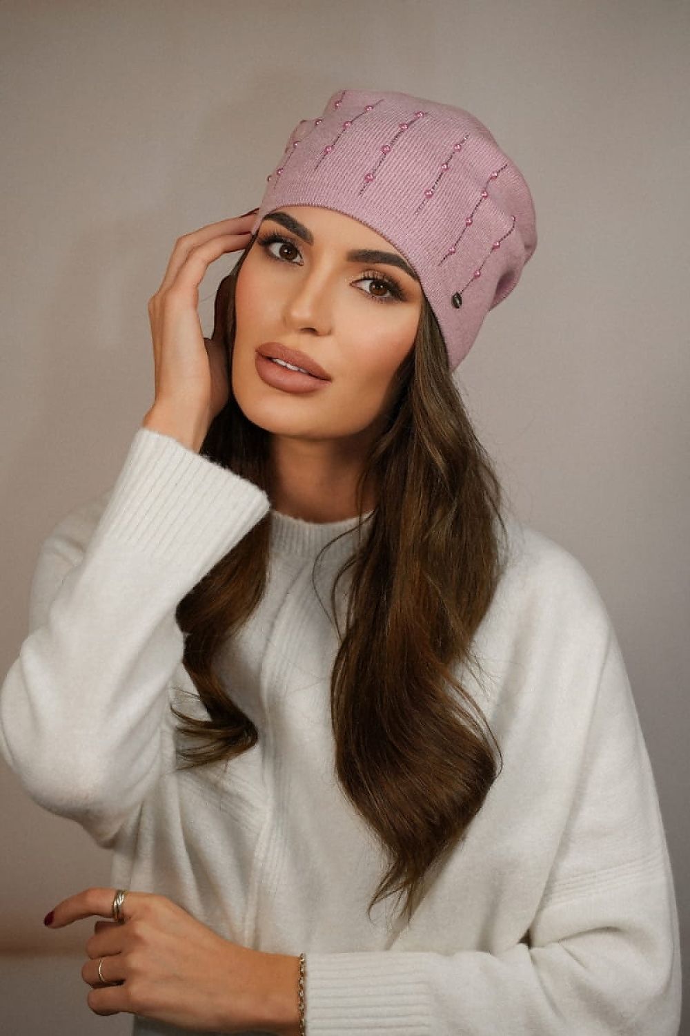  Bonnet model 205208 Kamea 