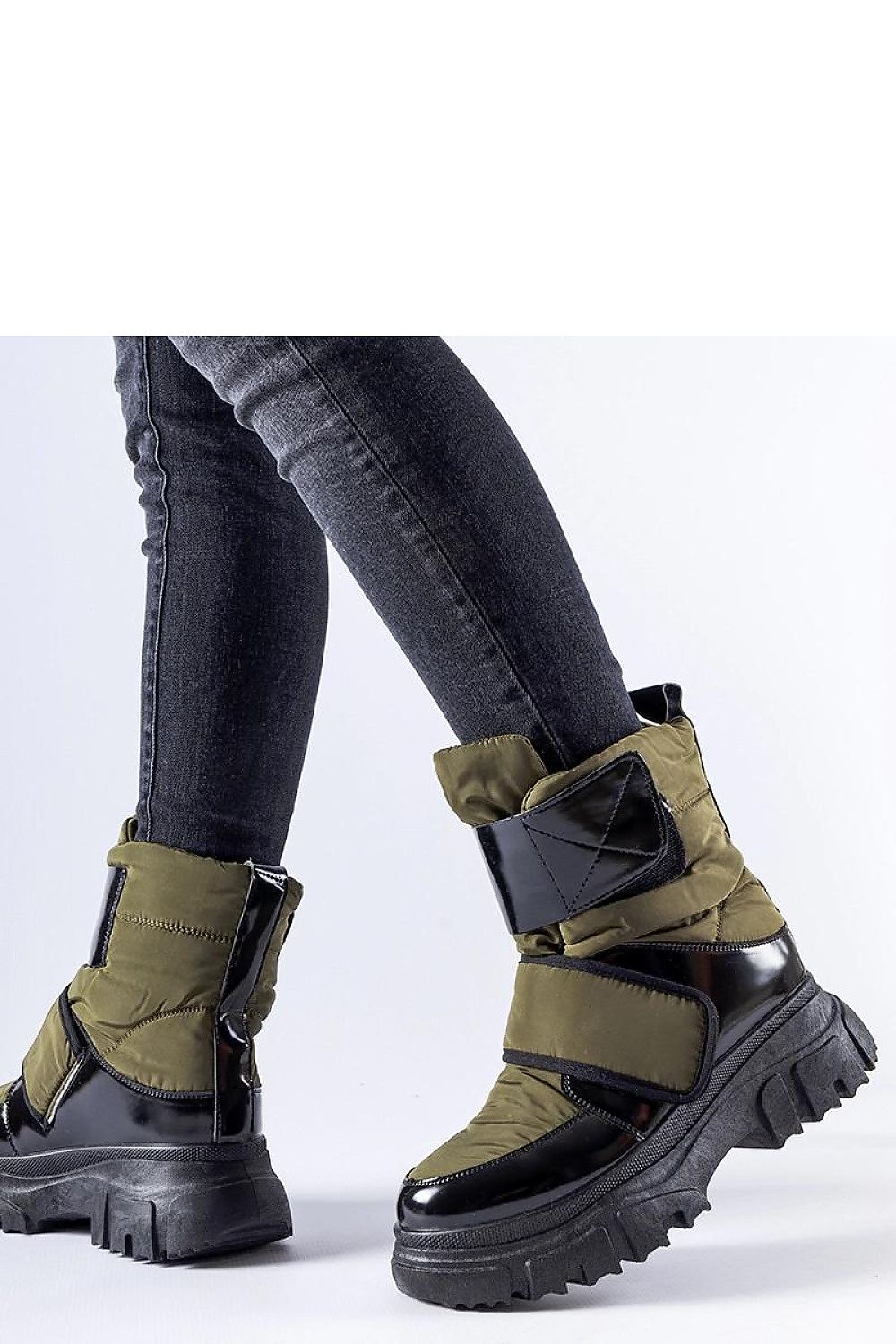  Bottes model 205816 Solea 