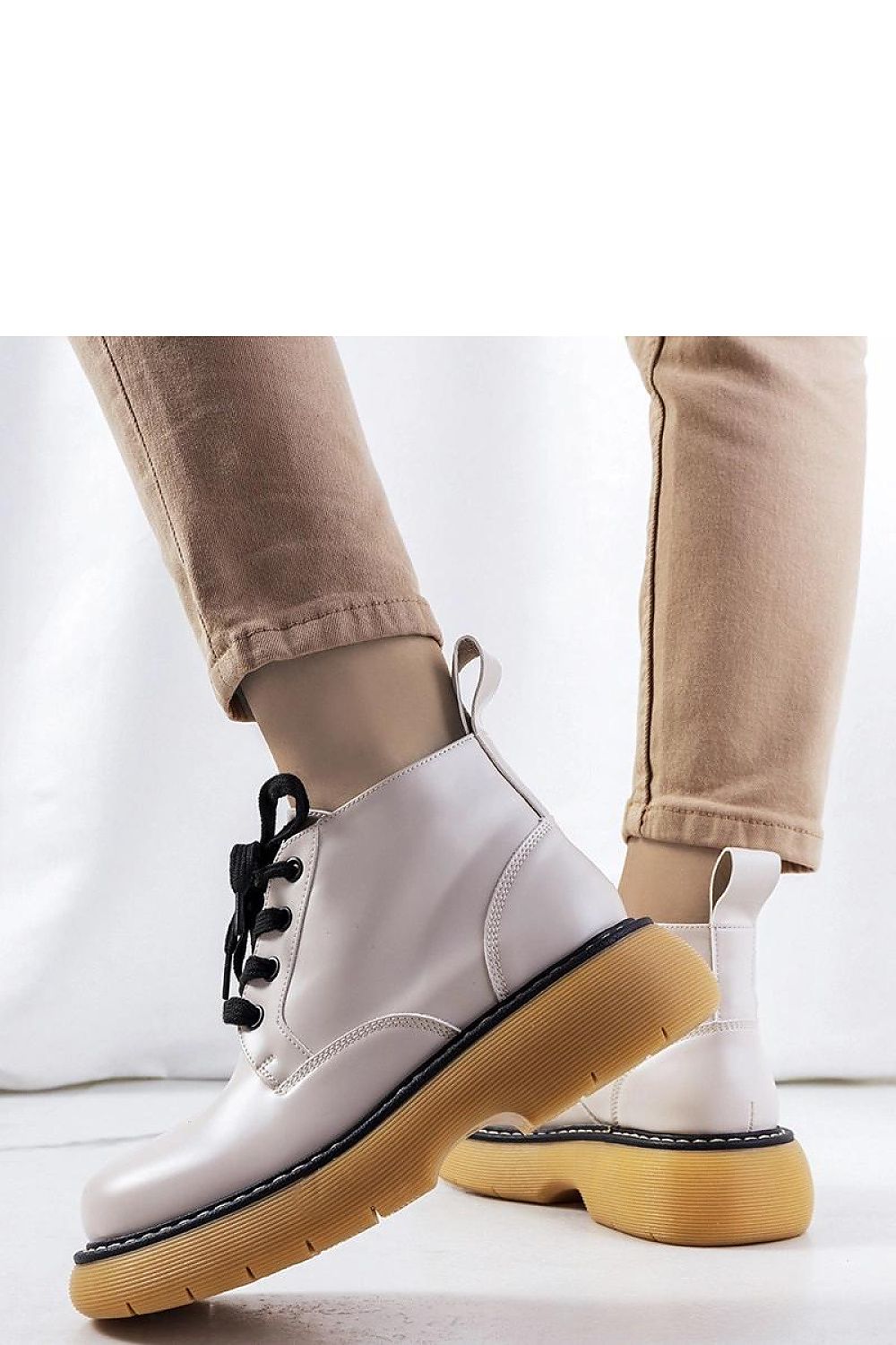  Bottes model 205903 Solea 