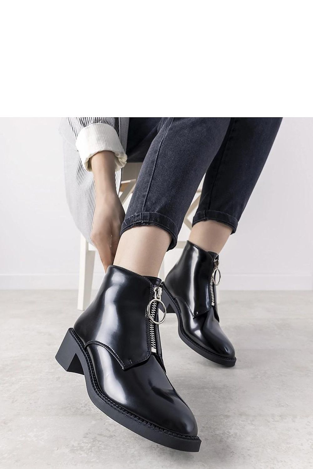  Bottes model 205905 Solea 