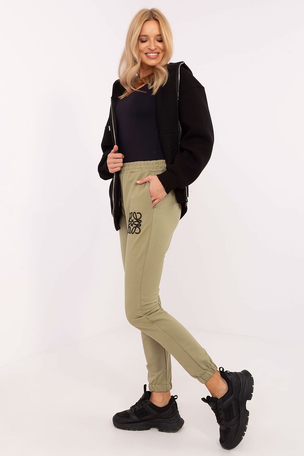  Pantalon survêtement model 206053 Relevance 