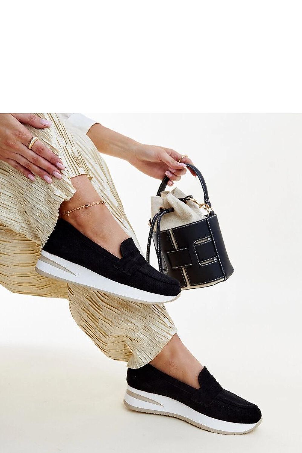  Chaussures Basses model 206458 Solea 