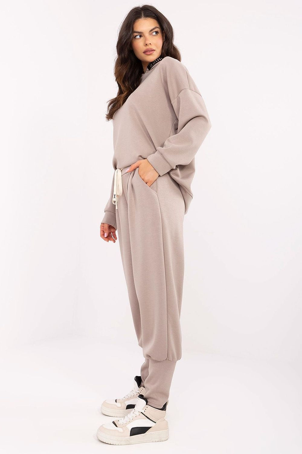  Pantalon survêtement model 207021 Italy Moda 