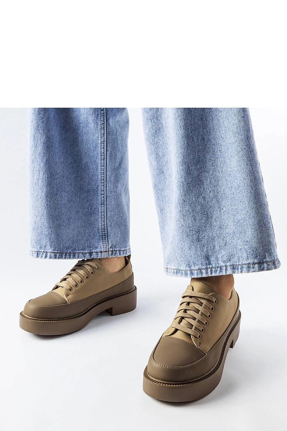  Chaussures Basses model 207043 Solea 