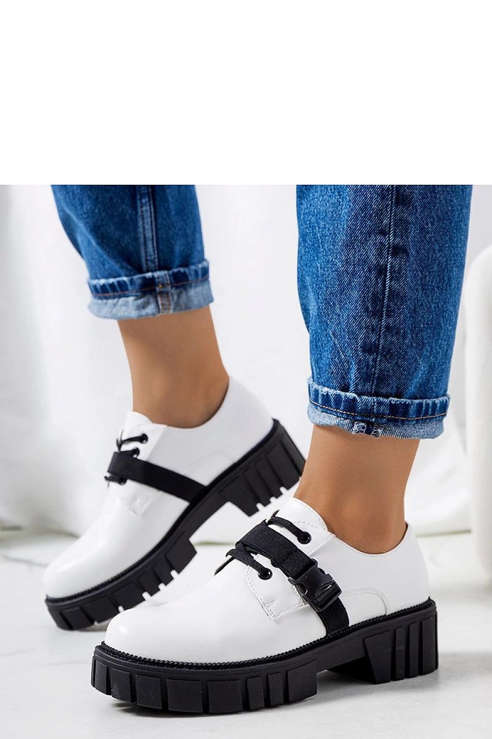  Chaussures Basses model 207101 Solea 