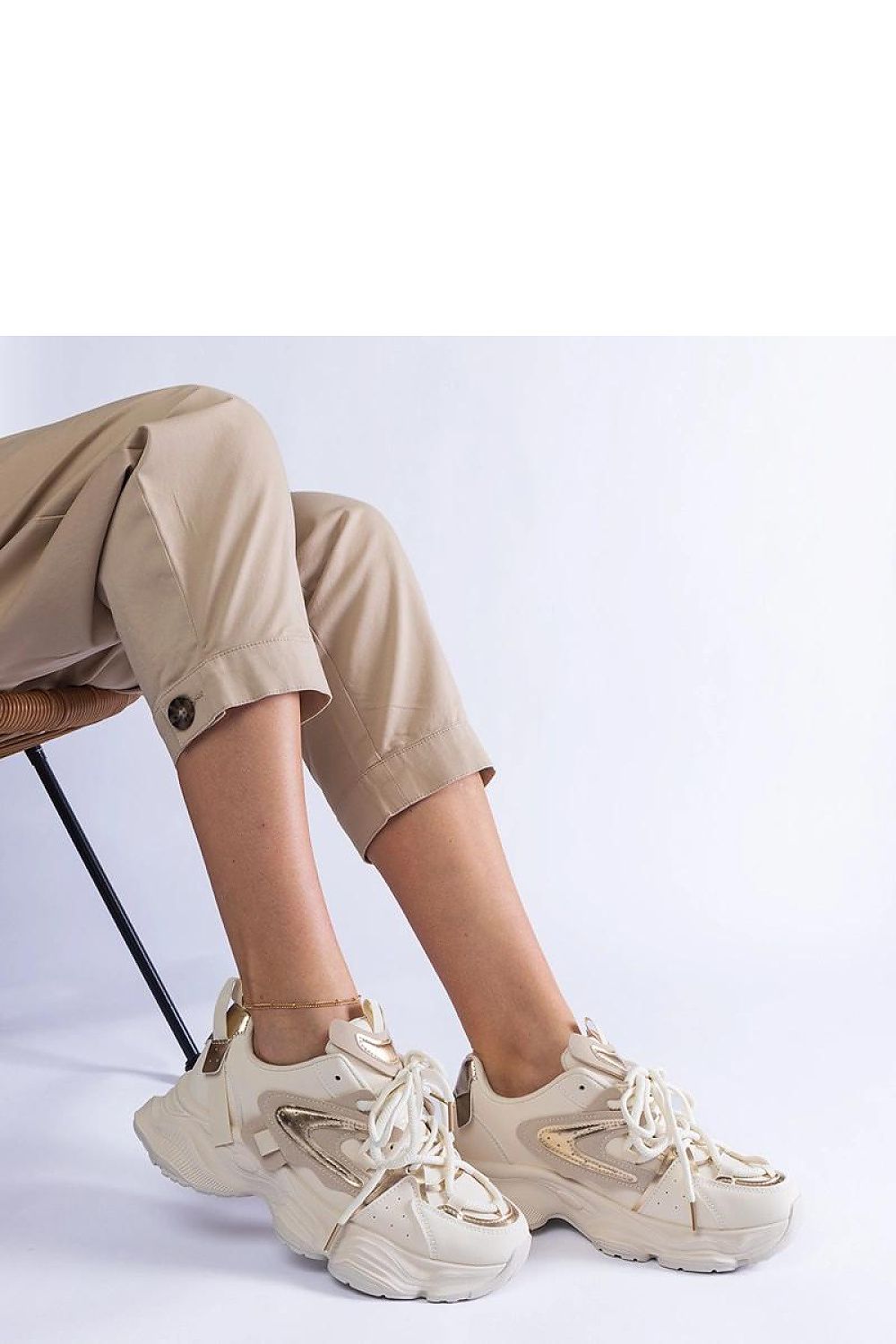  Baskets model 207127 Solea 