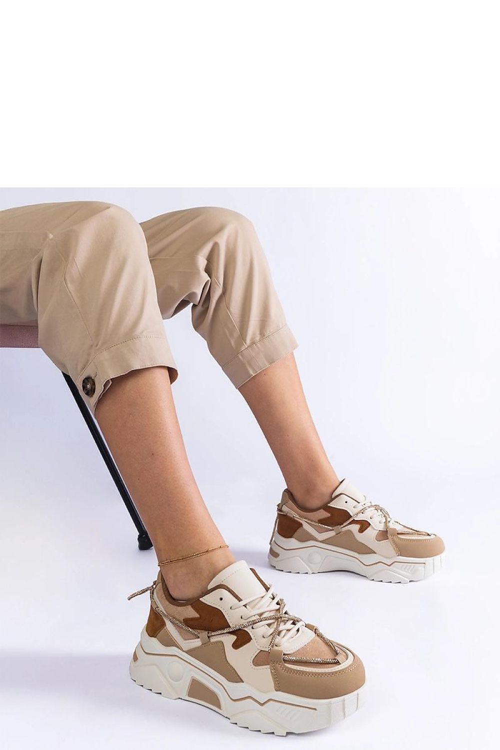  Baskets model 207131 Solea 