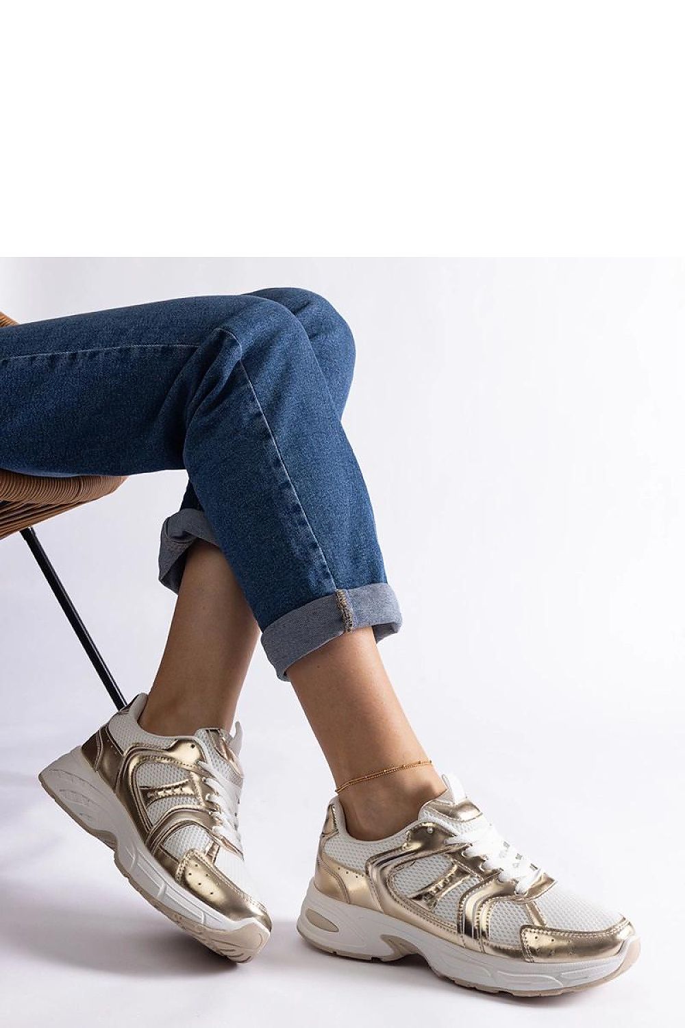  Baskets model 207148 Solea 