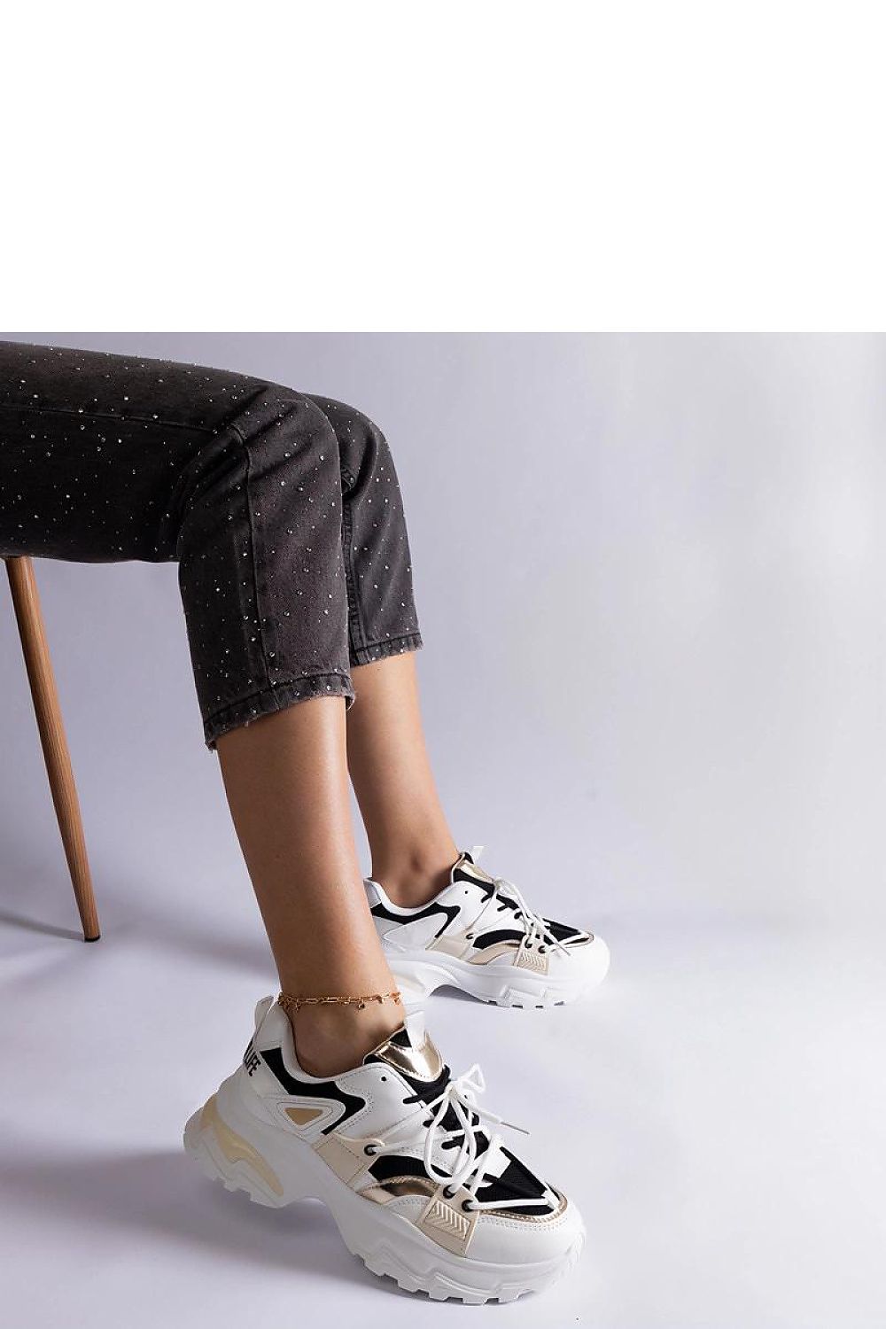  Baskets model 207157 Solea 