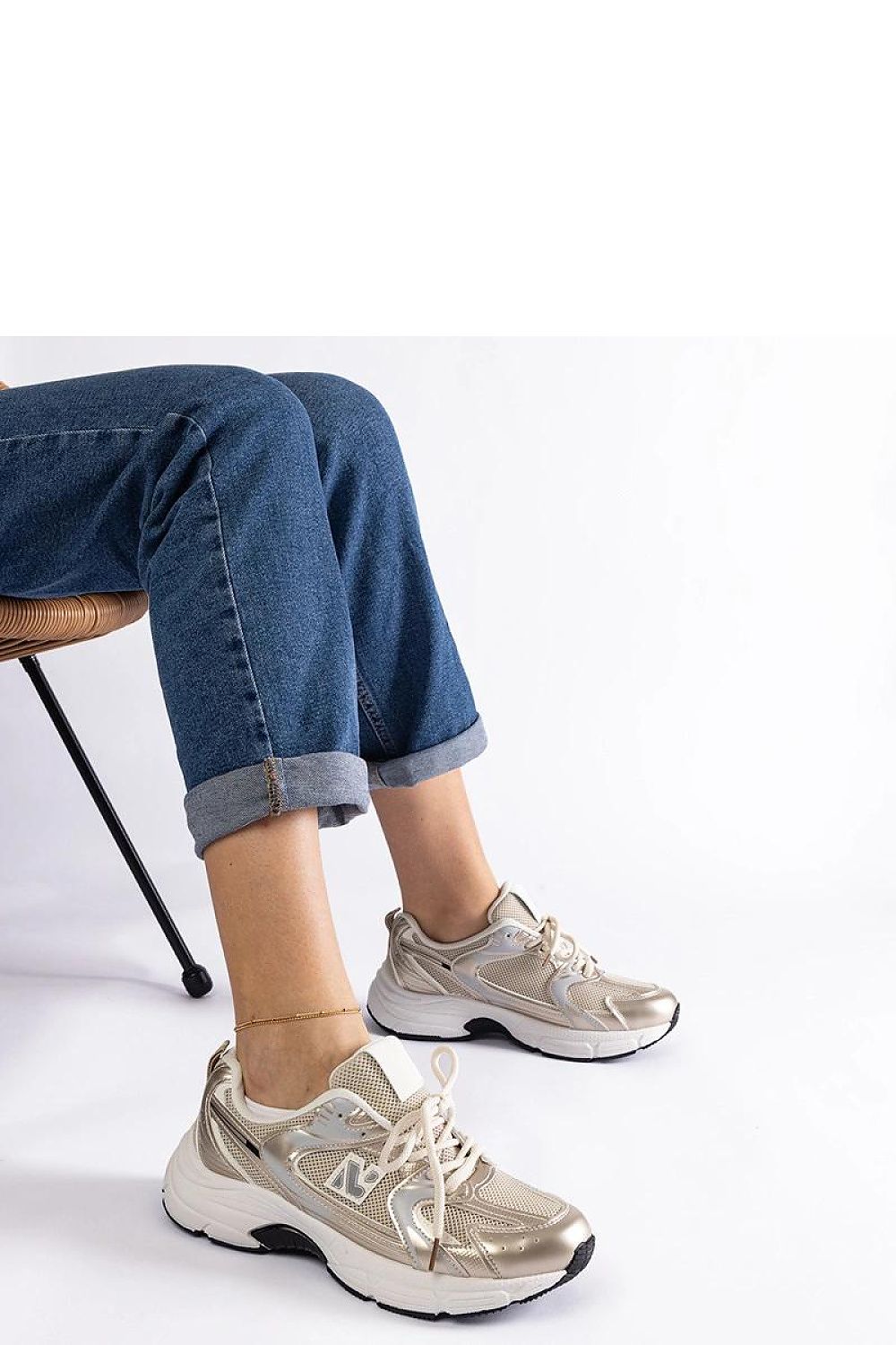  Baskets model 207193 Solea 