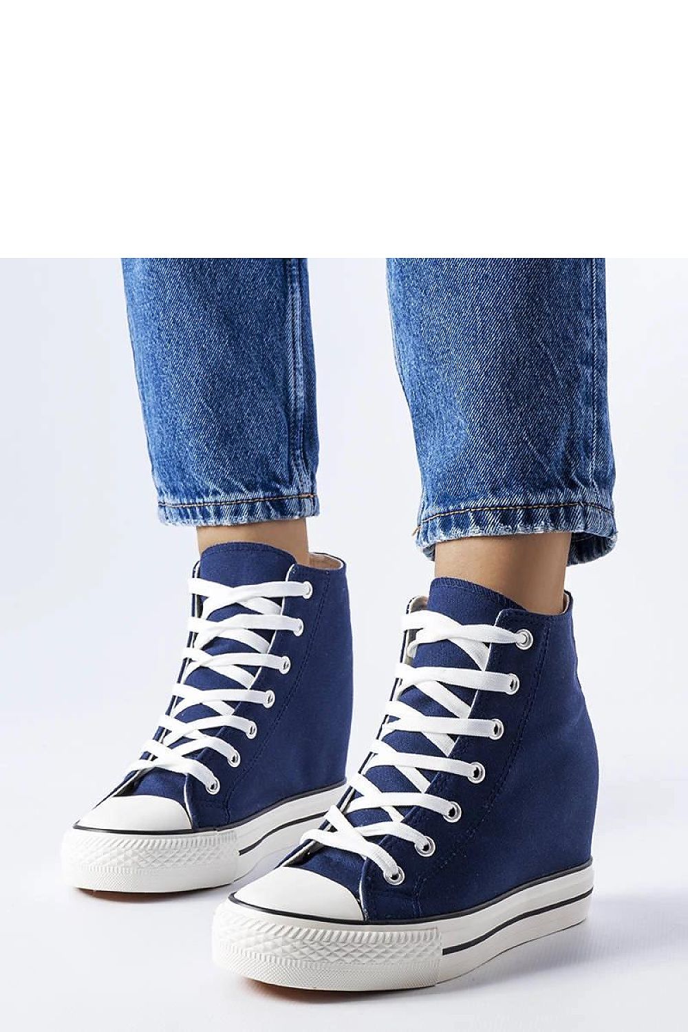  Baskets model 207202 Solea 