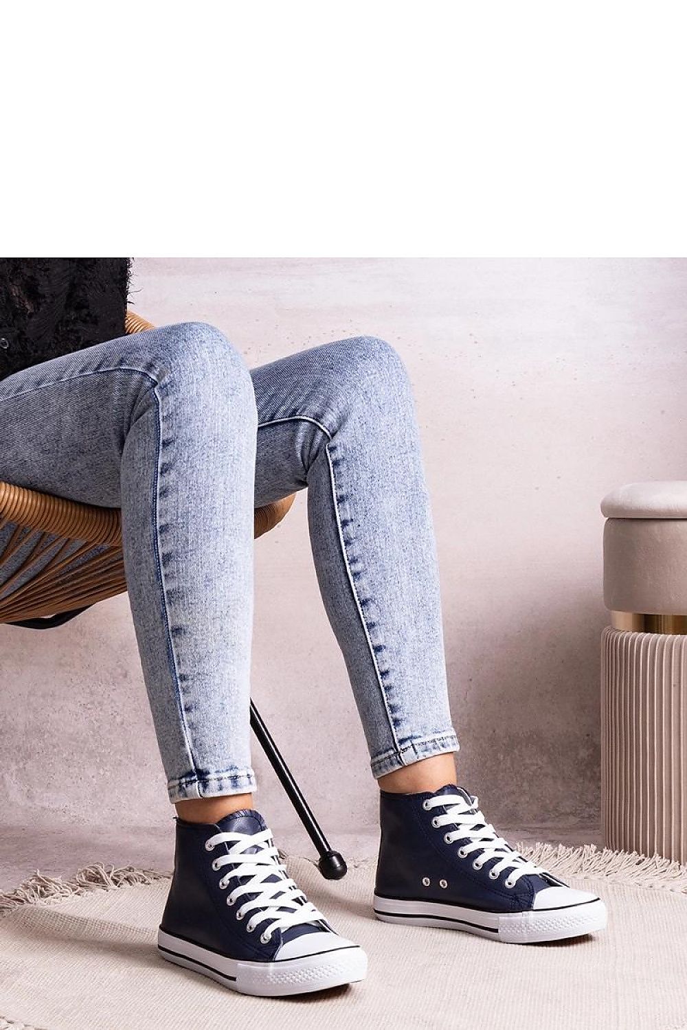  Baskets model 207208 Solea 