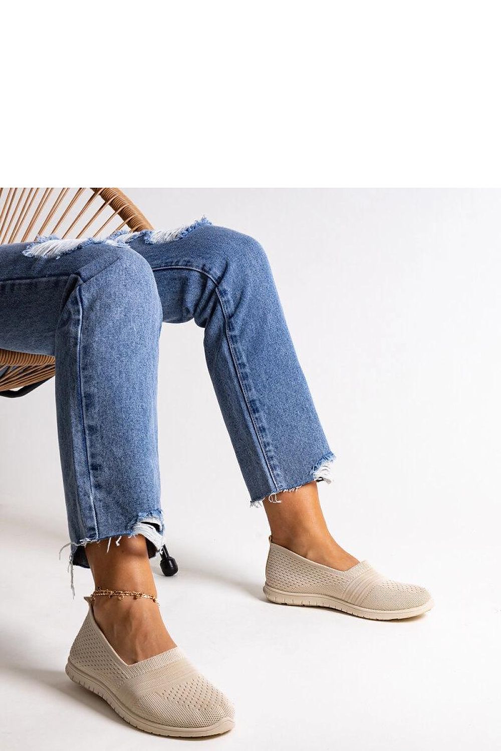  Baskets model 207250 Solea 