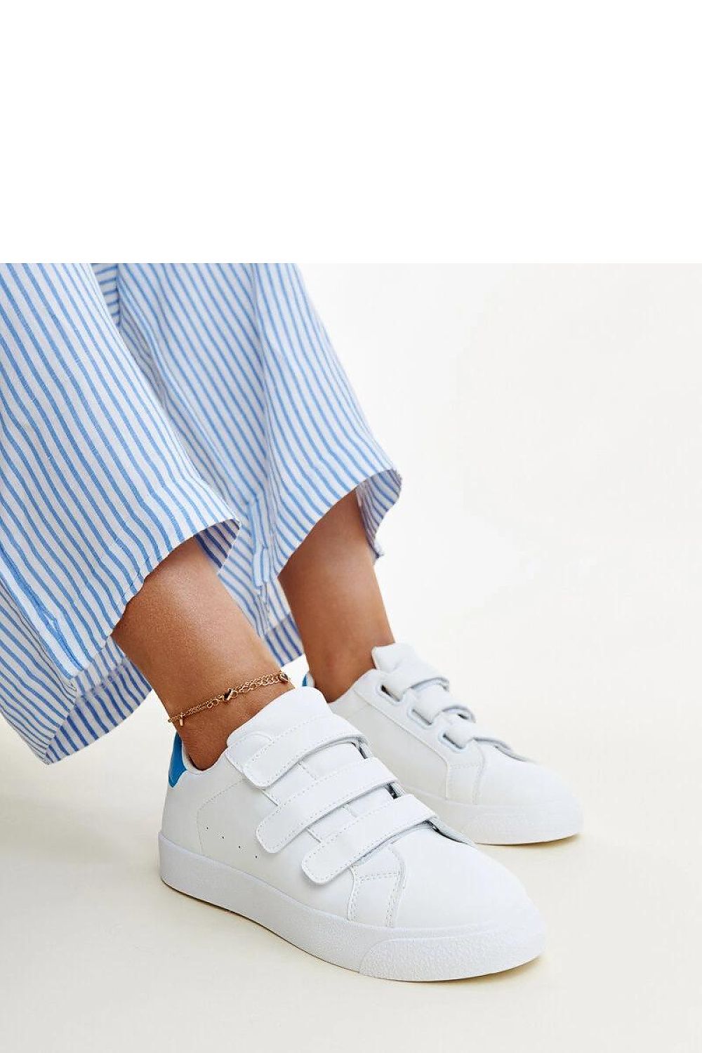  Baskets model 207281 Solea 