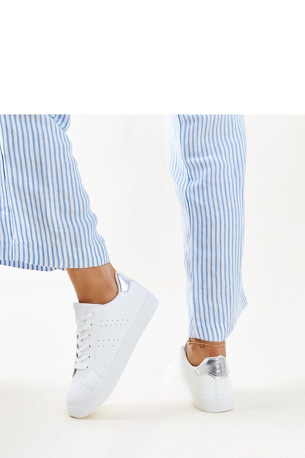  Baskets model 207286 Solea 