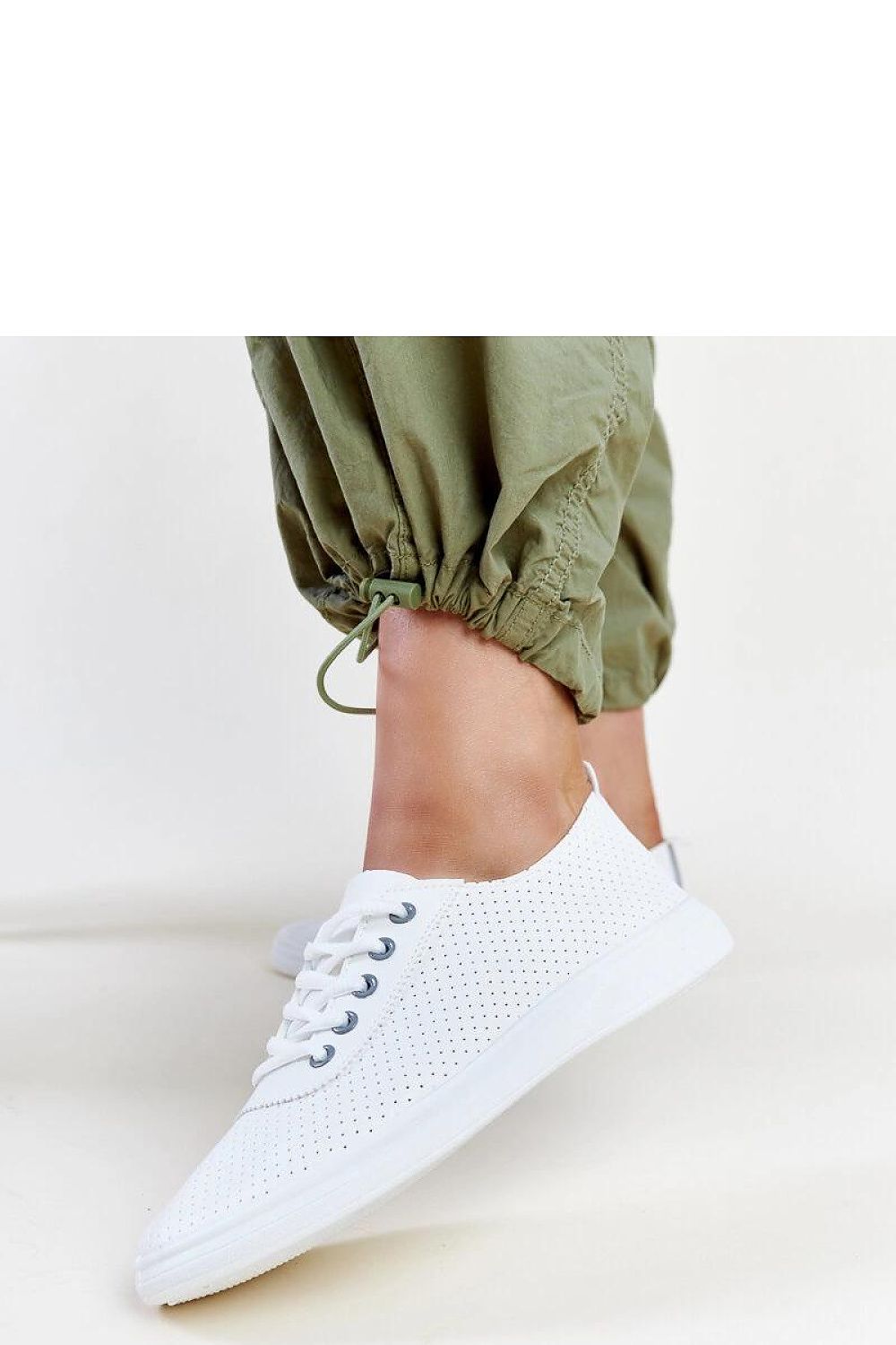  Baskets model 207298 Solea 