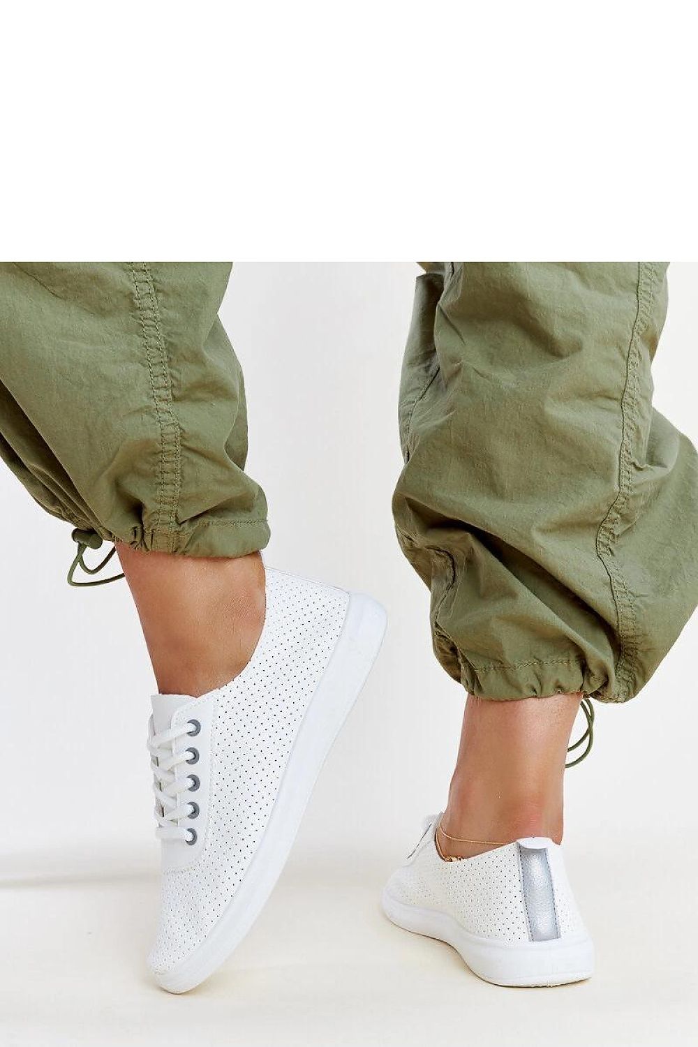  Baskets model 207298 Solea 